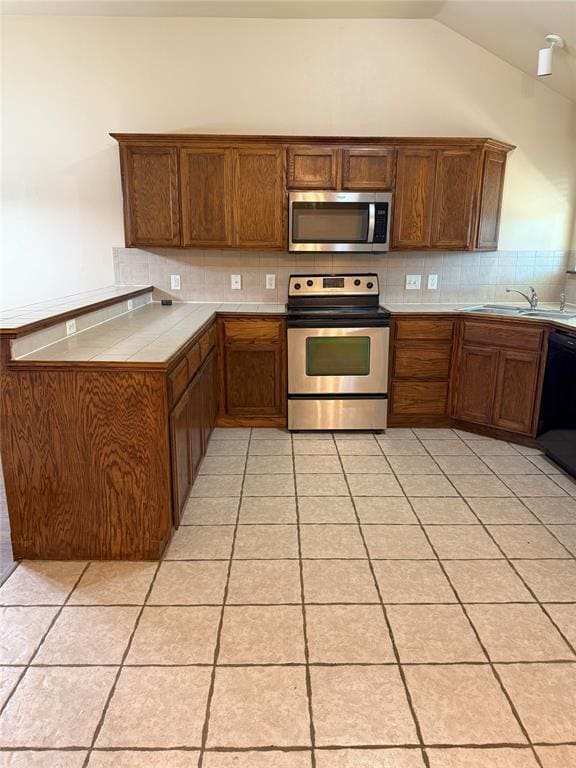 Building Photo - 1421 Teakwood Dr