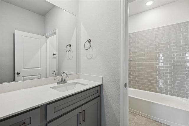 Building Photo - 608 Portina Dr