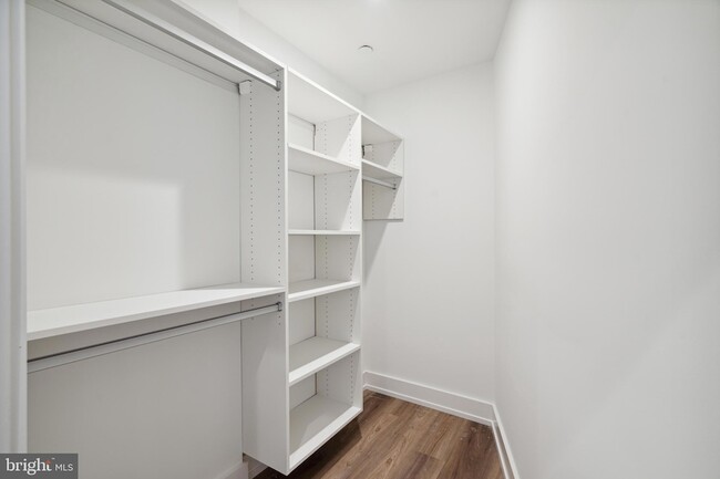 Building Photo - 2400 Frankford Ave