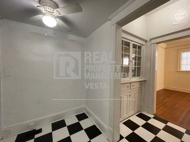 Building Photo - HALF OFF FIRST MONTH RENT - Historic Gem i...