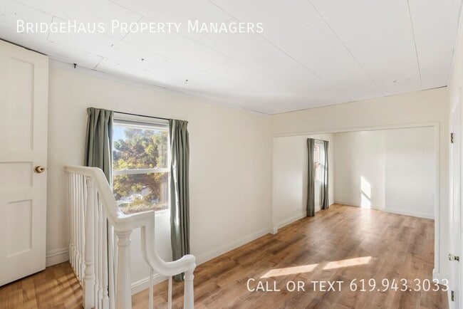 Building Photo - 4739 Hillcrest Ave