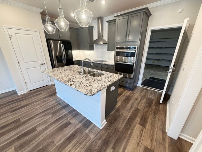 Building Photo - 1 Block from Downtown Kannapolis