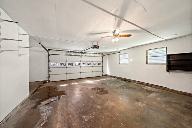 Building Photo - 1033 25th Ave N
