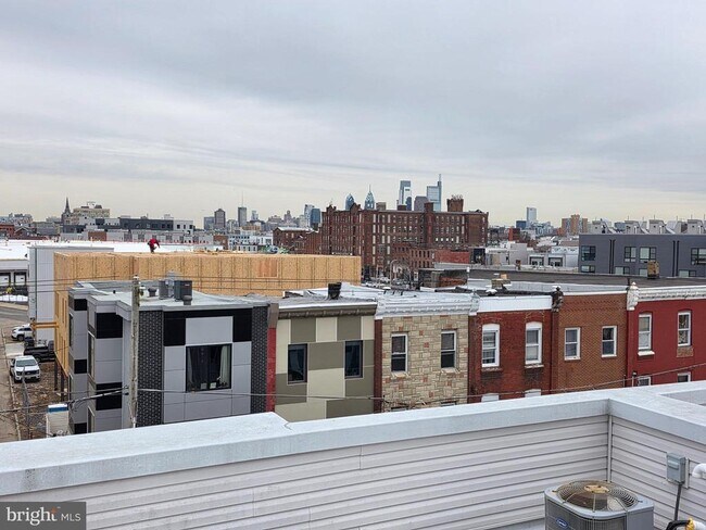 Building Photo - 411 W Berks St