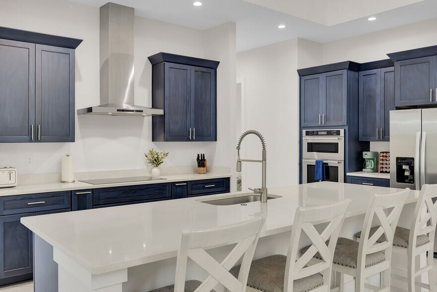 Building Photo - 586 A1A N
