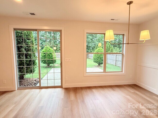 Building Photo - 5707 Verducci Ln