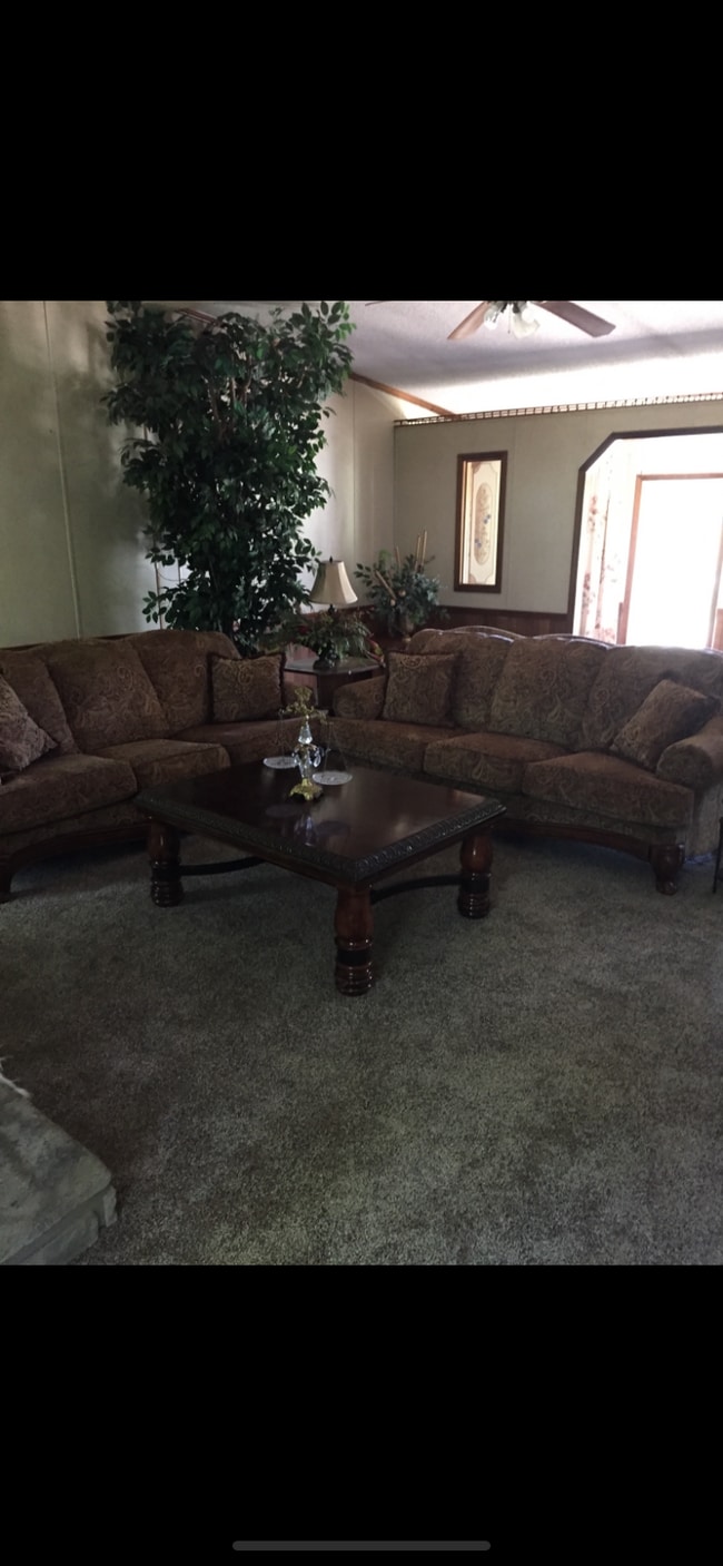 Building Photo - 9097 Griffith Rd