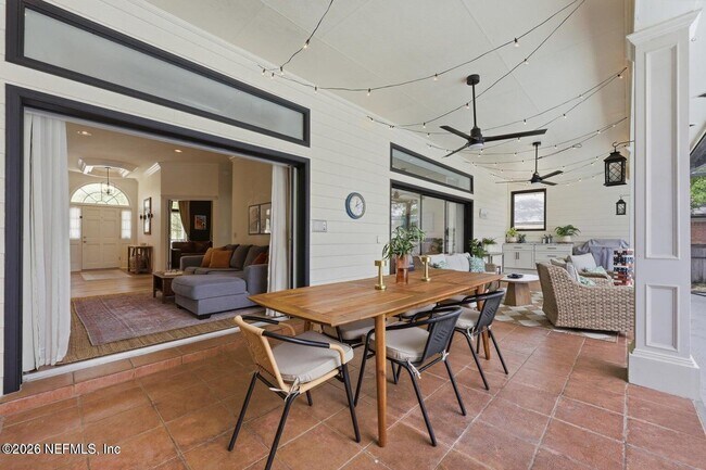 Building Photo - 3667 Cattail Dr S
