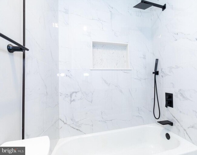 Building Photo - 1321 Shepherd St NW