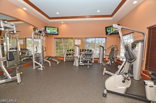 Building Photo - 1240 Wildwood Lakes Blvd
