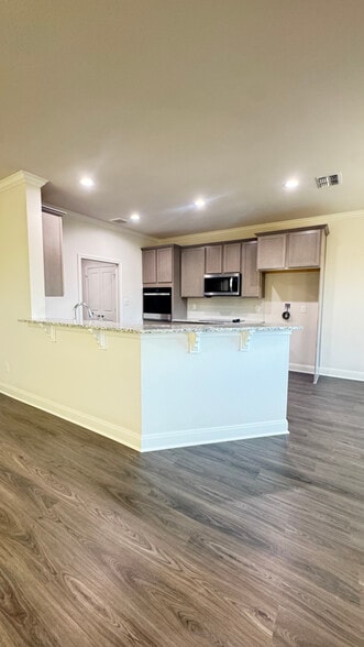 Building Photo - 6123 Hamilton Mdws Wy