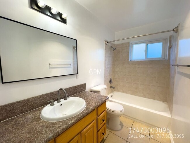 Building Photo - 514 W Huntington Dr