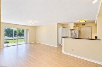 Building Photo - 8265 Ibis Club Dr