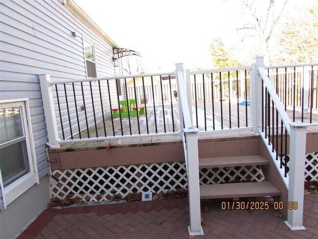 Building Photo - 156 Candlewood Dr