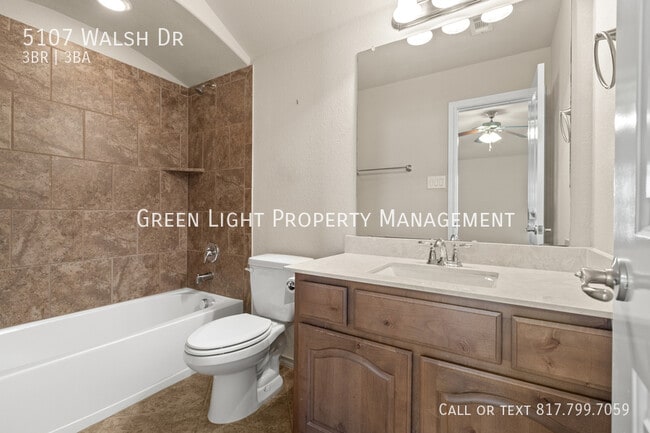 Building Photo - 5107 Walsh Dr