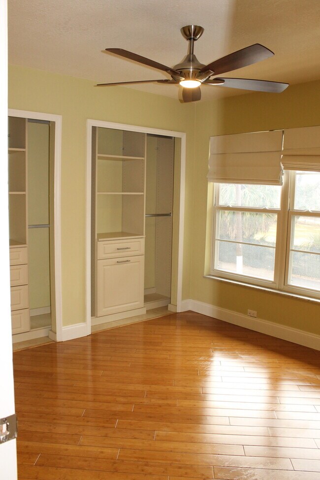 Building Photo - LUCERNE OAKS CONDO IN DOWNTOWN ORLANDO