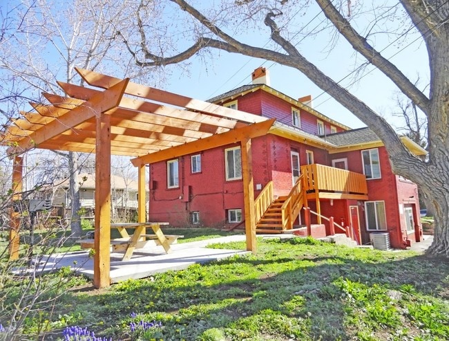 Building Photo - Barnum Park