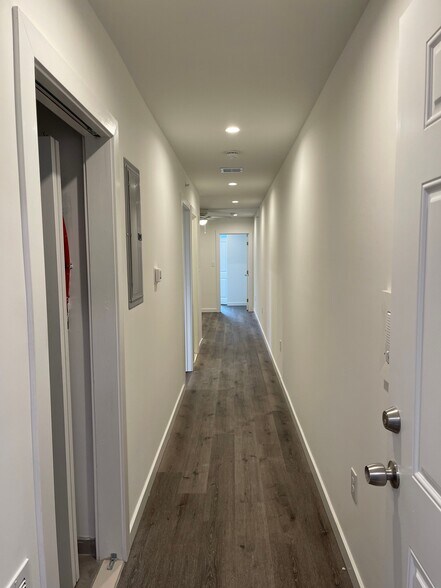 Building Photo - 2366 Orthodox St