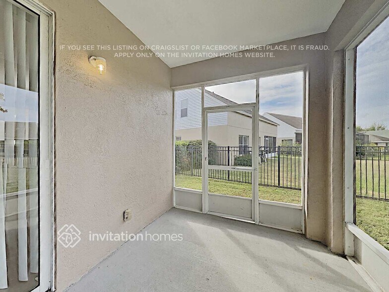 Building Photo - 6402 Bridgecrest Dr