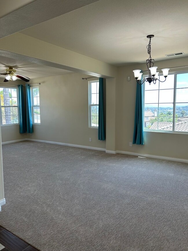 Building Photo - 1651 Daybreak Pl