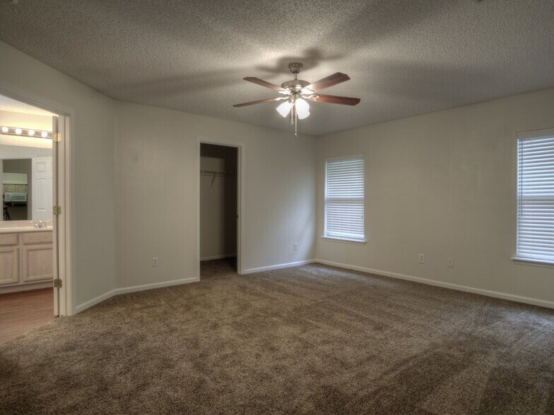 Building Photo - 1336 Marsh Grass Ct