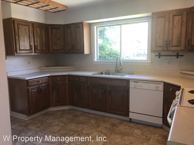 Building Photo - 2 br, 2 bath House - 3315 Magowan Drive