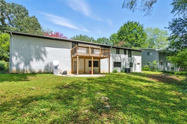 Building Photo - 1365 Renee Dr