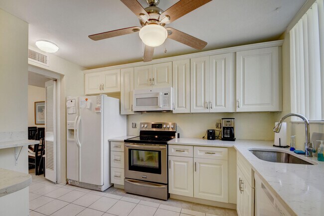 Building Photo - 4815 Esedra Ct
