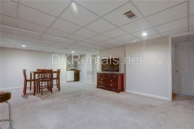 Building Photo - 4492 Coventry Way NE
