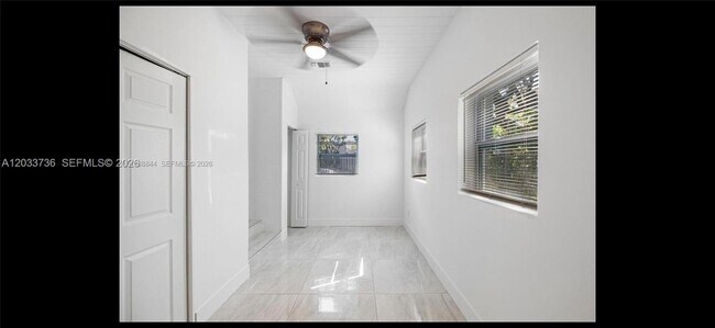 Building Photo - 529 NW 42nd St