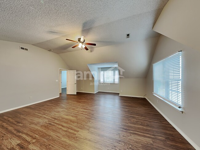 Building Photo - 7537 Sparkleberry Dr