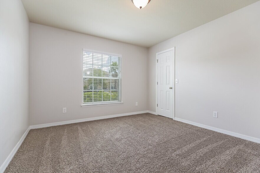 Building Photo - 907 Muirwood Way