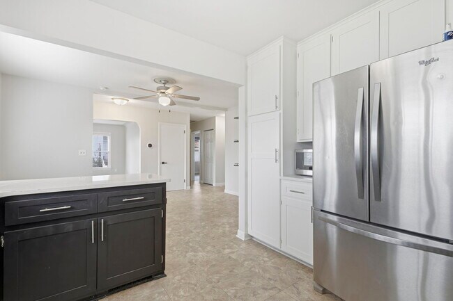 Building Photo - 9128 Austin Rd