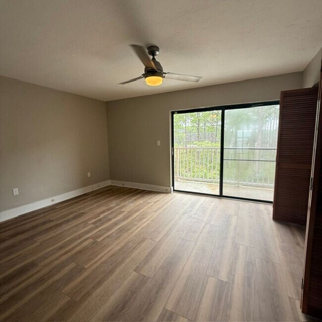 Building Photo - Bay Front Condo for Rent