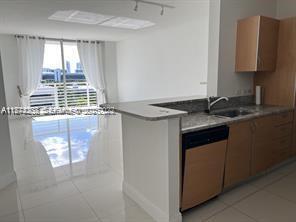 Building Photo - 18800 NE 29th Ave