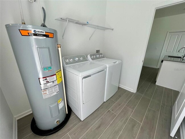 Building Photo - 13850 Title Wy