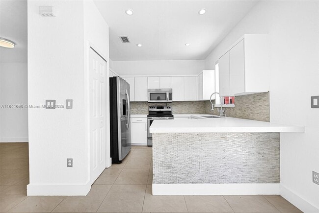 Building Photo - 12426 SW 122nd St