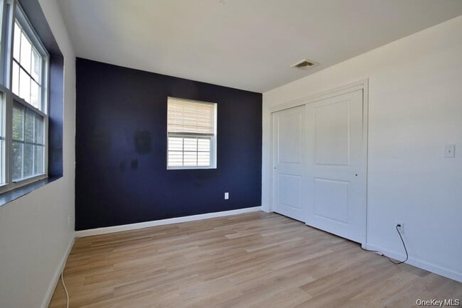 Building Photo - 346 Angelo Dr