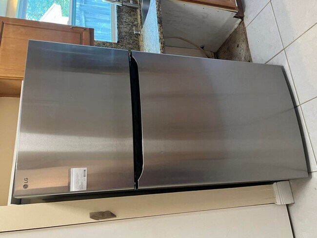 Building Photo - 14 Misty Meadow Dr