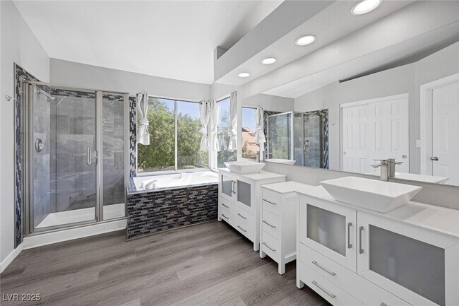 Building Photo - 8433 Dry Cliff Cir