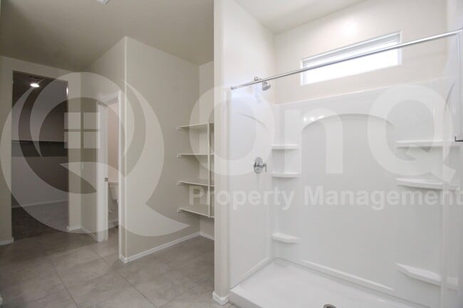 Building Photo - 18577 W Bronco Trl