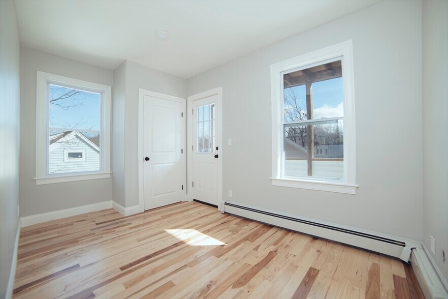 Building Photo - 14 Duffley Ct