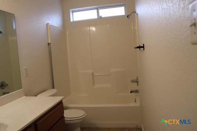 Building Photo - 5402 Lauren Lea Dr