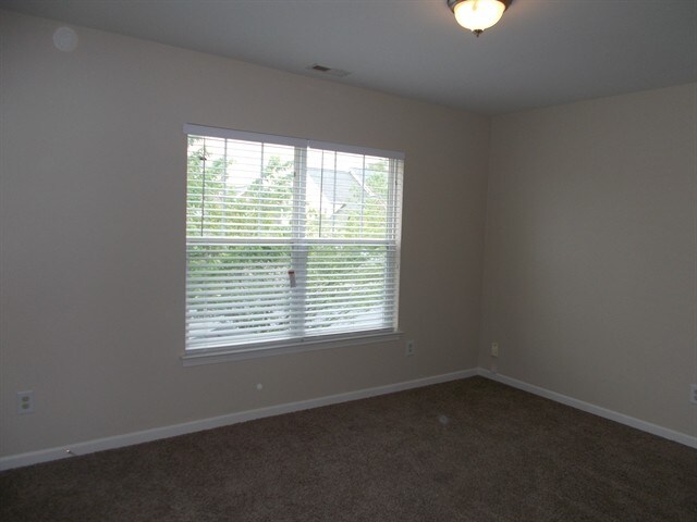 Building Photo - 2101 Trace Creek Dr