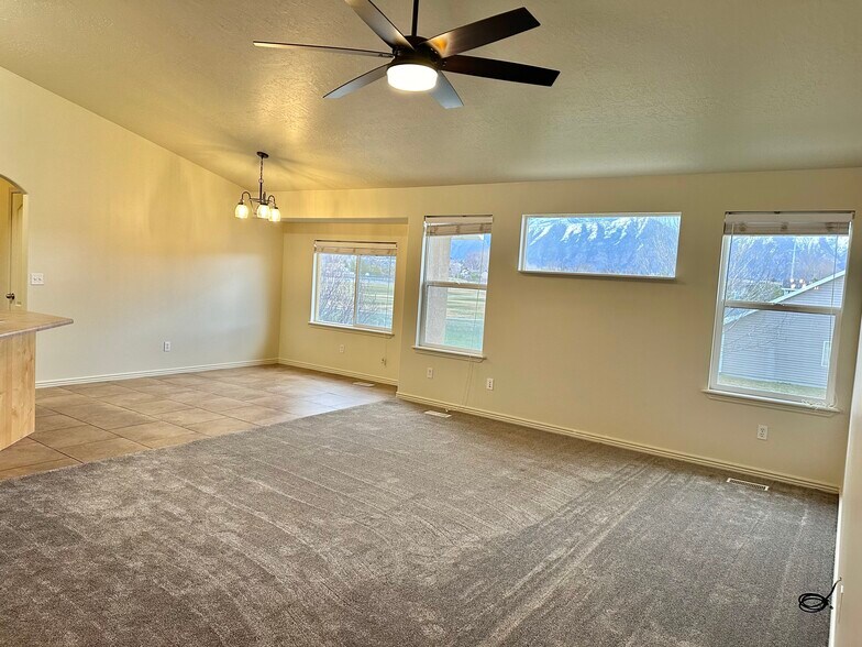 Building Photo - 1186 N 3020 W