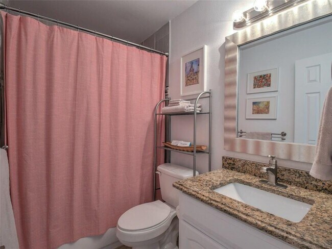 Building Photo - 6605 Clubway Ln
