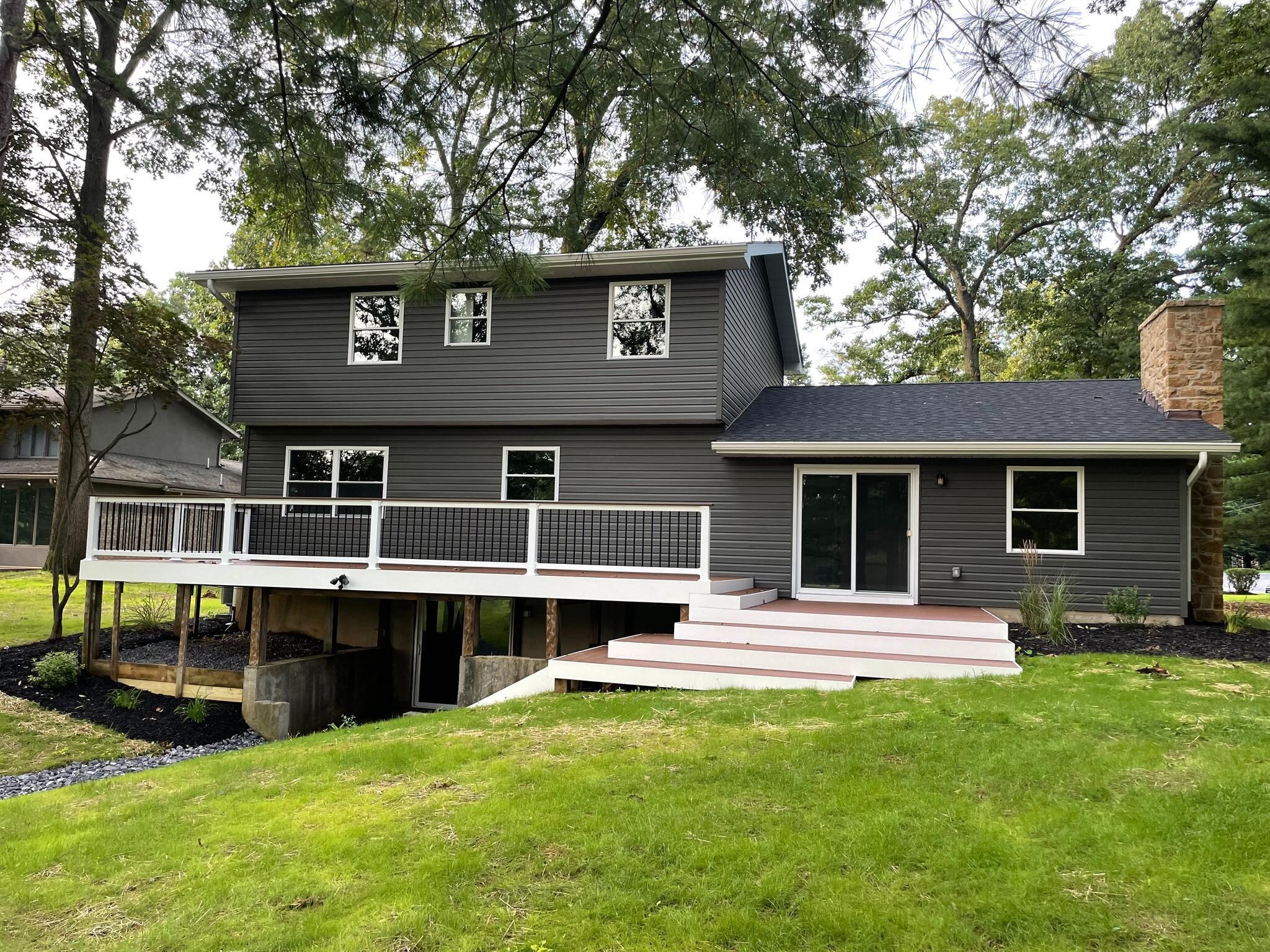 Building Photo - 6580 Fairway Dr W