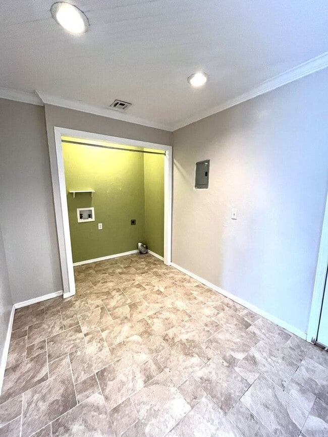 Building Photo - Cute 2 Bed 1.5 Bath in Bethany