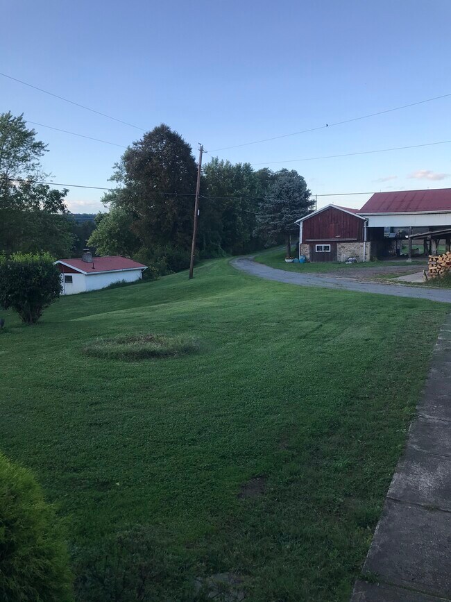 View of front yard (to the left) - 540 Stewart Rd