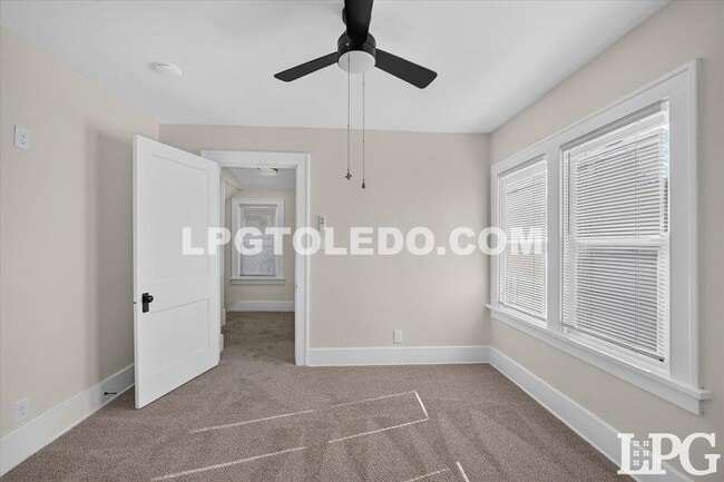 Building Photo - 2849 W Laskey Rd